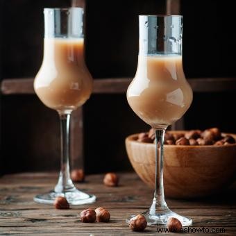 10 recetas divertidas de tragos de alcohol para comenzar la fiesta