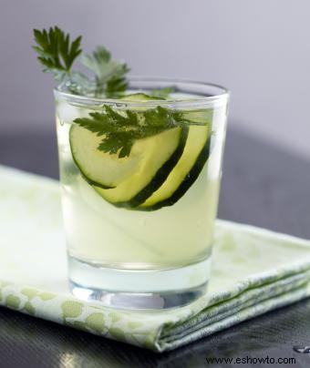 11 bebidas de vodka de pepino:recetas frescas y alegres que te encantarán