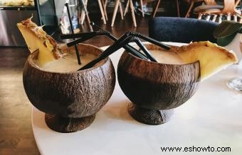 9 recetas fáciles de bebidas tiki con sabor inspirado en la isla