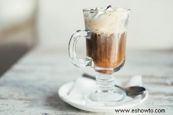 Una receta clásica de café irlandés vigorizante