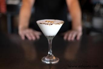 Receta de martini de chocolate Baileys:añadir un toque dulce