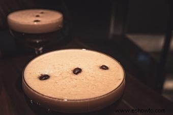 Receta de martini de chocolate Baileys:añadir un toque dulce