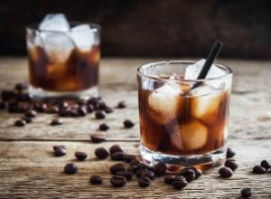 Receta Clásica del Black Russian: Sabor Audaz e Inolvidable