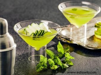 Receta clásica de martini de pepino + toques sabrosos
