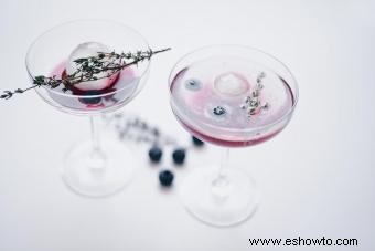 Recetas deliciosamente ligeras de martini de arándanos que debes probar