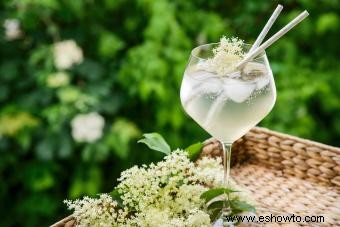 Elderflower Martinis:una versión mejorada de un clásico