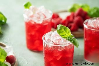 Recetas de Gin Basil Smash para cócteles frescos e inspirados