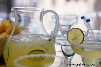 Recetas de Gin Basil Smash para cócteles frescos e inspirados