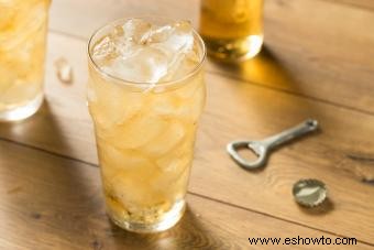 Recetas de cócteles Gin Fizz que nunca pasan de moda