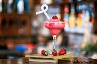 ¿Cómo se prepara un daiquiri de fresa en una licuadora? Receta y consejos