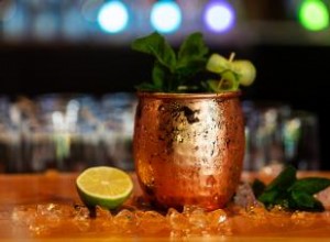 Recetas irresistibles de mula de Moscú con whisky: descubre la mula de Kentucky y más variaciones