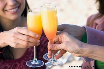 Receta de bebida de mimosa:un favorito elegante + giros simples