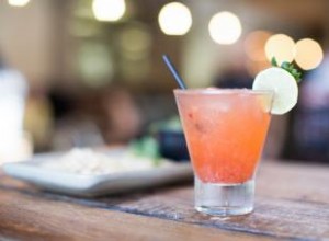 Receta Fácil de Margarita de Melocotón Dulce: Refrescante y Deliciosa