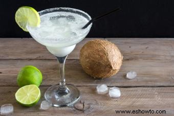 Receta de margarita tropical y cremosa de coco