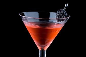 Preparación de martinis con vodka de grosella:recetas deliciosas