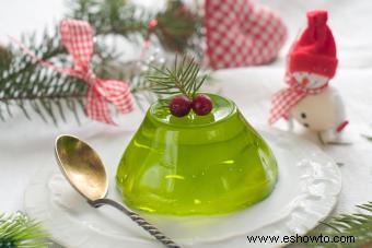 Tragos de gelatina navideña que hacen que la multitud de colores complazca