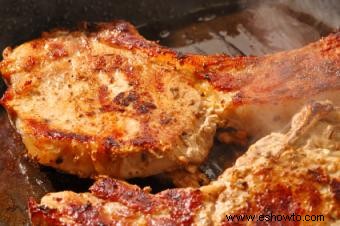 Cena de chuleta de cerdo fácil y rápida