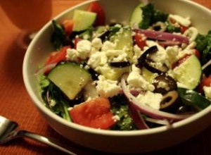 Receta Auténtica de Ensalada Griega Clásica: Fácil y Deliciosa