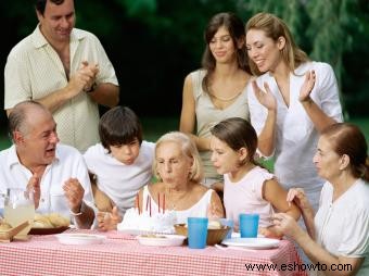 Frases y mensajes de cumpleaños para la suegra