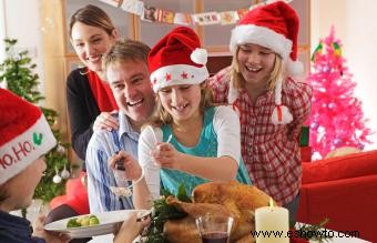 Celebraciones de Navidad para familias pequeñas:una guía definitiva