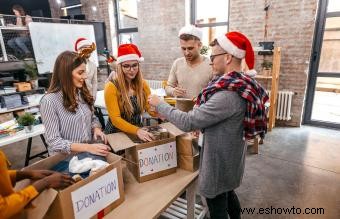 Celebraciones de Navidad para familias pequeñas:una guía definitiva