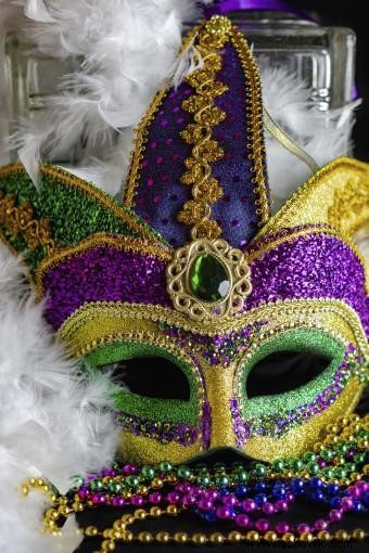 Ideas únicas para el centro de mesa de la fiesta de Mardi Gras