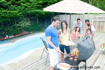 Fiesta en la piscina para adultos