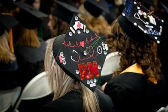 Ideas para decorar el birrete de graduación