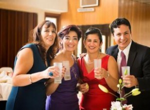 Guía Completa de Vestimenta para Bodas Nocturnas: Etiqueta y Estilo Elegante