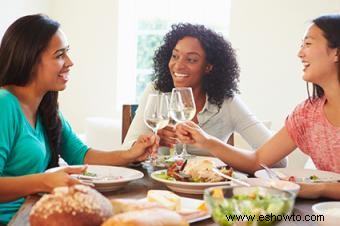 Planificación de un almuerzo de damas de honor