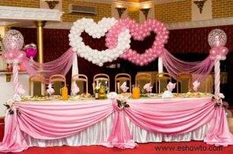 Decoraciones con globos para una recepción nupcial