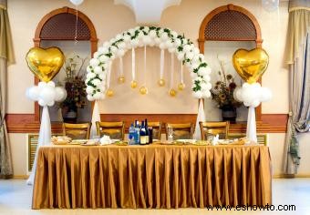 Decoraciones con globos para una recepción nupcial