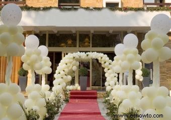 Decoraciones con globos para una recepción nupcial