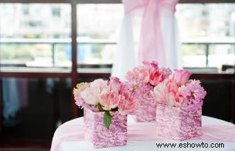 Centros de mesa creativos de camuflaje para bodas que te encantarán