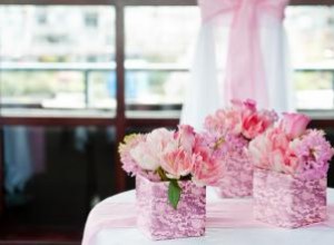 Centros de mesa creativos de camuflaje para bodas que te encantarán