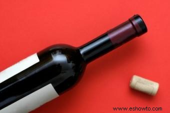 Cómo abrir una botella de vino con unos sencillos pasos