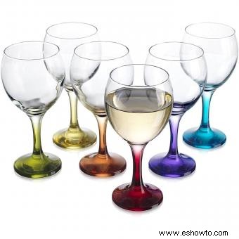 Encontrar copas de vino de colores en hermosos estilos