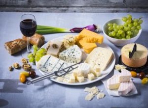 Guía Completa de Maridaje de Quesos y Vinos: Tabla de Recomendaciones Expertas