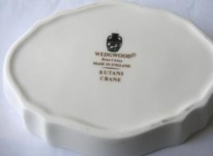 Guía Completa para Identificar Marcas Antiguas en Antigüedades: Expertos en Coleccionismo