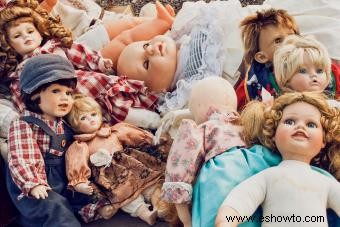 Piezas de muñecas antiguas:Mantener los coleccionables en su mejor estado
