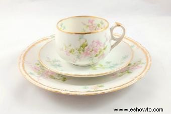 Tazas de té antiguas:valor, estilos y consejos de cuidado