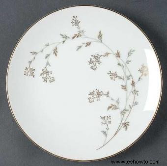 ¿Qué patrones antiguos de Noritake China tienen bordes dorados?