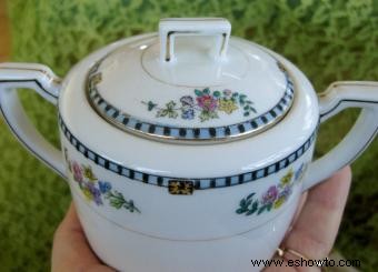 ¿Qué patrones antiguos de Noritake China tienen bordes dorados?