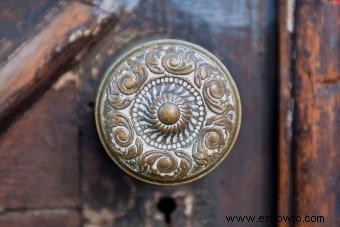 Perillas de puertas antiguas:identificación y valores de los estilos clásicos