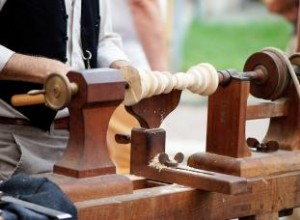 Restauración de un torno de madera antiguo