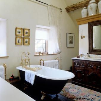 Ideas de decoración de baño antiguas (de lindas a rústicas)