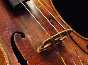 El Valor de los Violines Antiguos: Factores Clave, Precios Millonarios y Oportunidades de Inversión