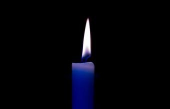 Hechizos con velas azules para promover la paz y la claridad