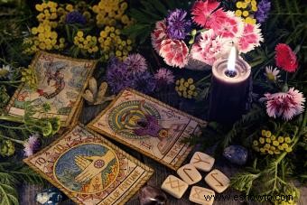 Significados de los colores de las velas en hechizos y rituales mágicos