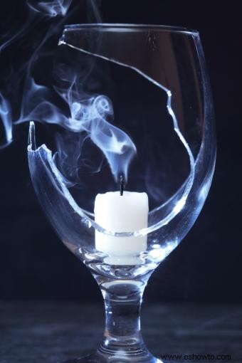 ¿Qué significa cuando se rompe el vidrio de una vela? 